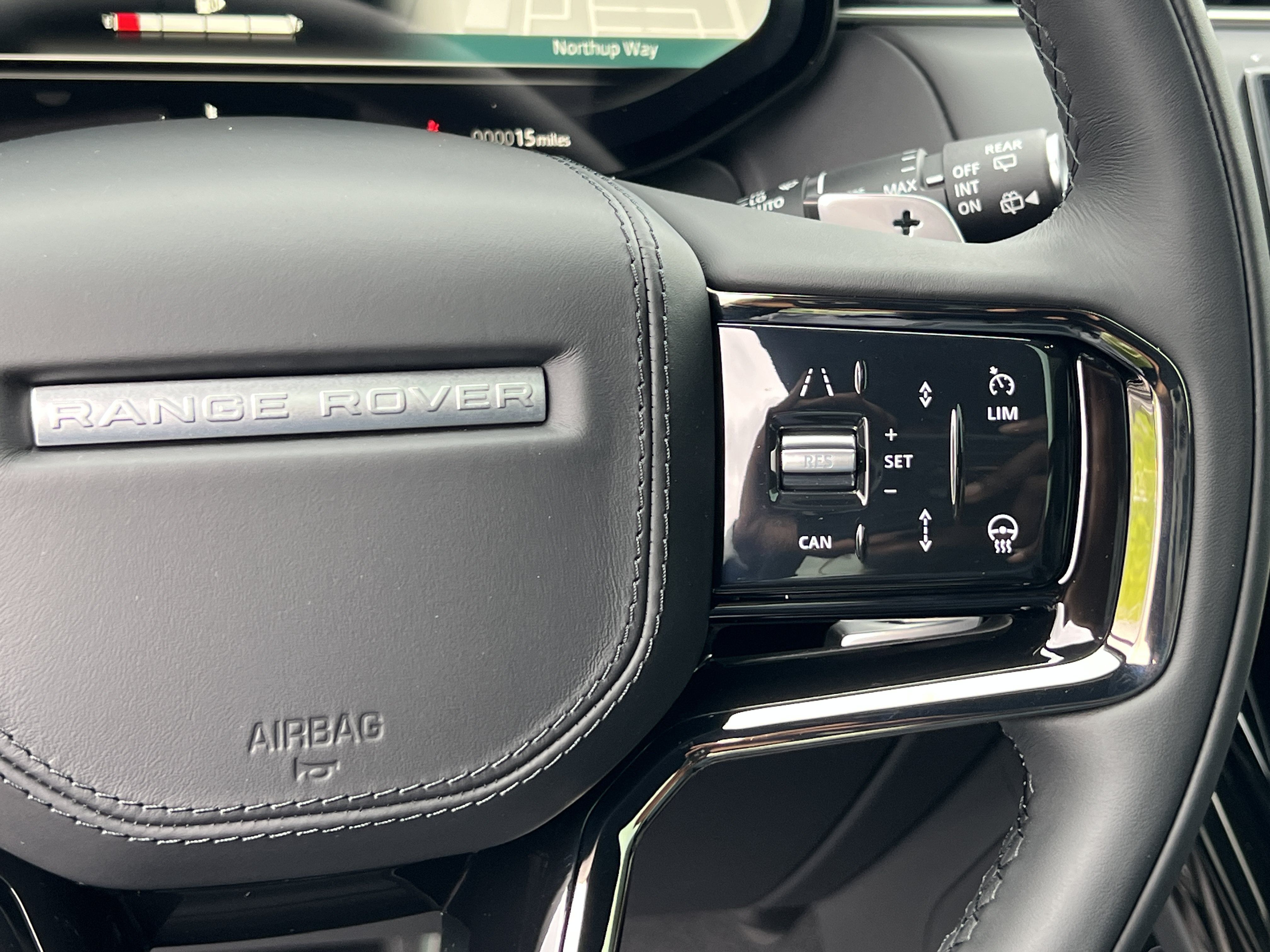 New 2025 Land Rover Range Rover Sport Dynamic SE AWD/4WD image 28
