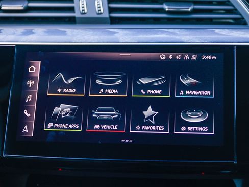 Used 2023 Audi e-tron Chronos w/ Chronos Package image 15