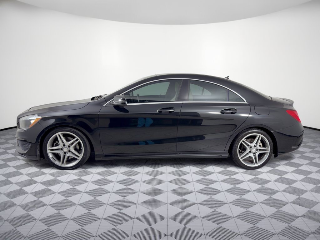 Used 2014 Mercedes-Benz CLA 250 image 2