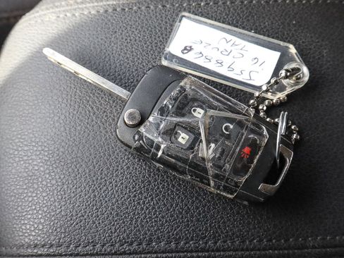 Used 2016 Chevrolet Cruze LT image 27