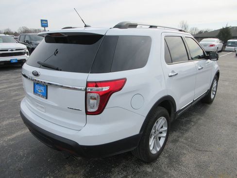 Used 2013 Ford Explorer XLT image 5