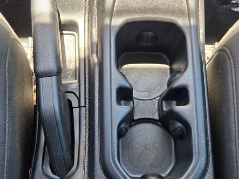 Used 2018 Jeep Wrangler Unlimited Sport AWD/4WD image 17