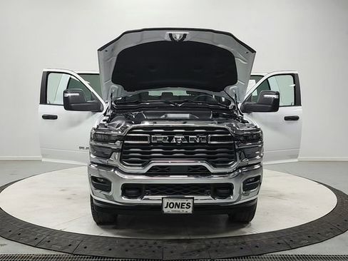 Used 2026 RAM 2500 Big Horn AWD/4WD image 10