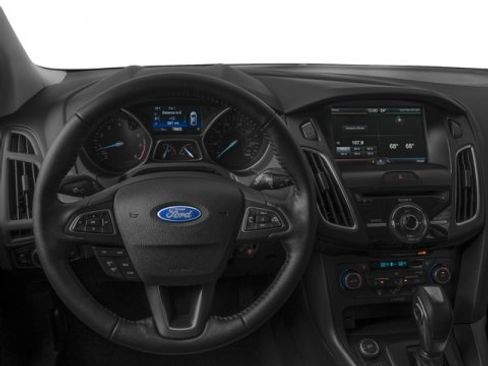 Used 2016 Ford Focus SE image 7