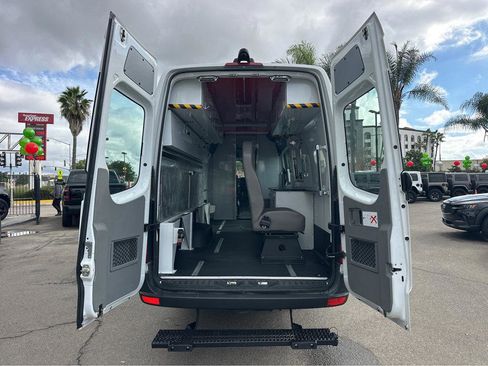 Used 2015 Mercedes-Benz Sprinter 3500 w/ Cargo Protection Package image 37