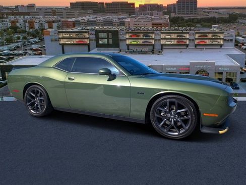 Used 2023 Dodge Challenger R/T w/ Blacktop Package image 1