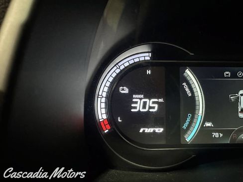 Used 2019 Kia Niro EX Premium w/ Cold Weather Package 1.0 FWD image 17