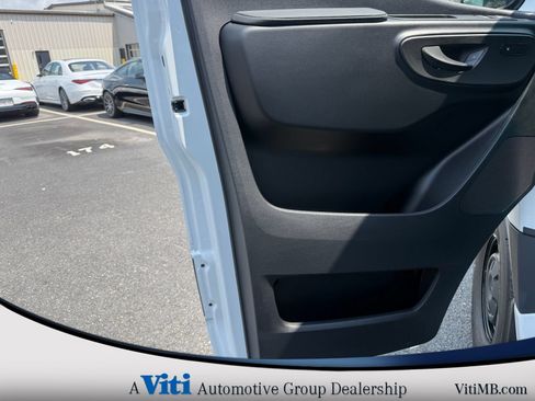 Used 2026 Mercedes-Benz Sprinter 2500 image 13