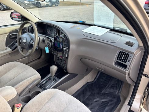 Used 2006 Hyundai Elantra GLS image 22