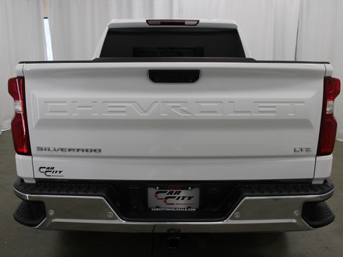 Used 2025 Chevrolet Silverado 1500 LTZ AWD/4WD image 6