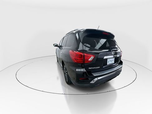 Used 2018 Nissan Pathfinder Platinum image 6
