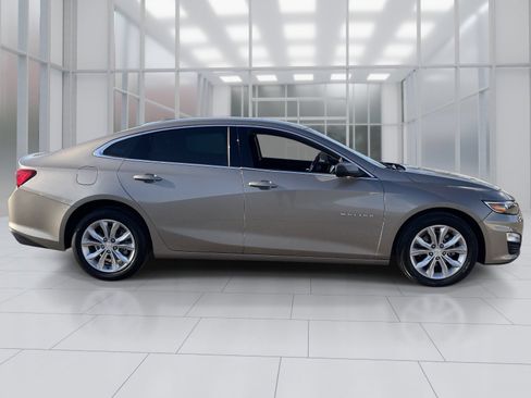 Used 2024 Chevrolet Malibu LT FWD image 7