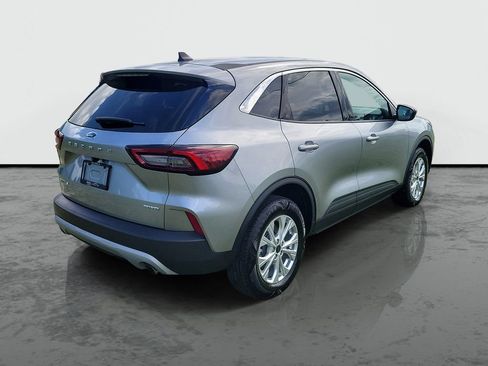 Used 2024 Ford Escape Active AWD/4WD image 2