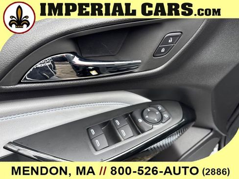 New 2026 Chevrolet Trax LT w/ Midnight Edition FWD image 15