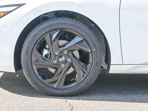 New 2026 Hyundai Elantra Sport image 12