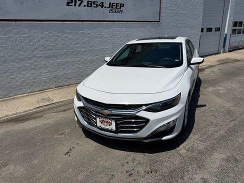 Used 2024 Chevrolet Malibu LT FWD image 2