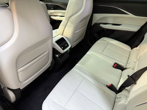 New 2026 Cadillac Lyriq Sport image 40