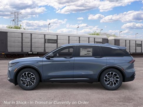 New 2026 Lincoln Nautilus Premier AWD/4WD image 3