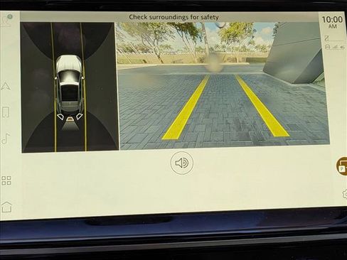 Certified 2022 Jaguar E-PACE SE image 11