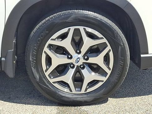 Used 2021 Subaru Forester Premium AWD/4WD image 8