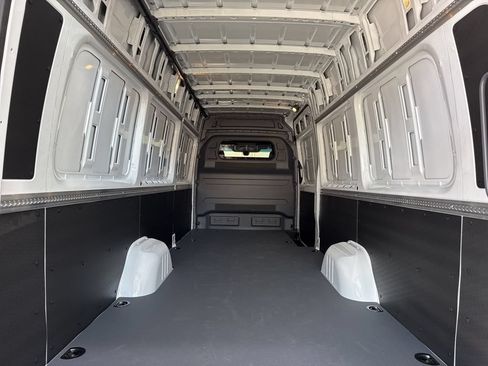 New 2025 Mercedes-Benz Sprinter 2500 image 21