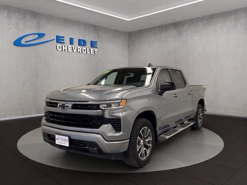 Used 2023 Chevrolet Silverado 1500 RST w/ Max Trailering Package AWD/4WD image 10