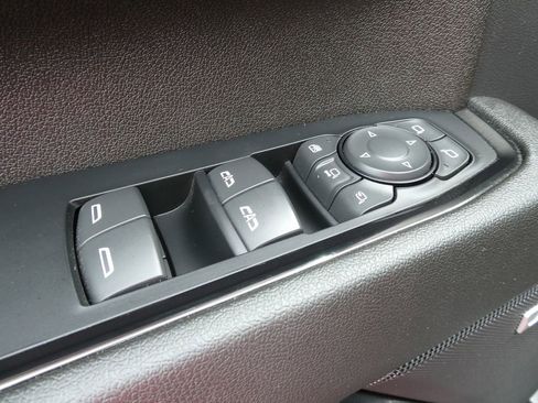 Used 2024 GMC Sierra 2500 AT4 w/ AT4 Premium Plus Package AWD/4WD image 25
