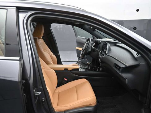 Used 2024 Lexus UX 250h AWD w/ Premium Package image 15