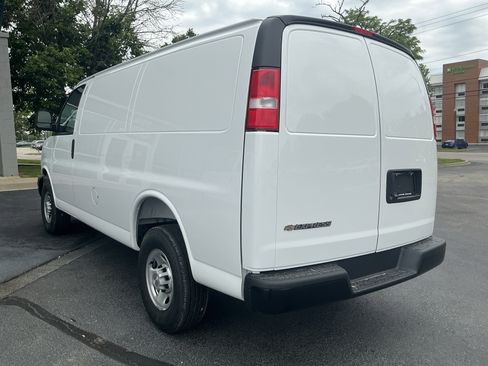 New 2026 Chevrolet Express 2500 RWD image 5