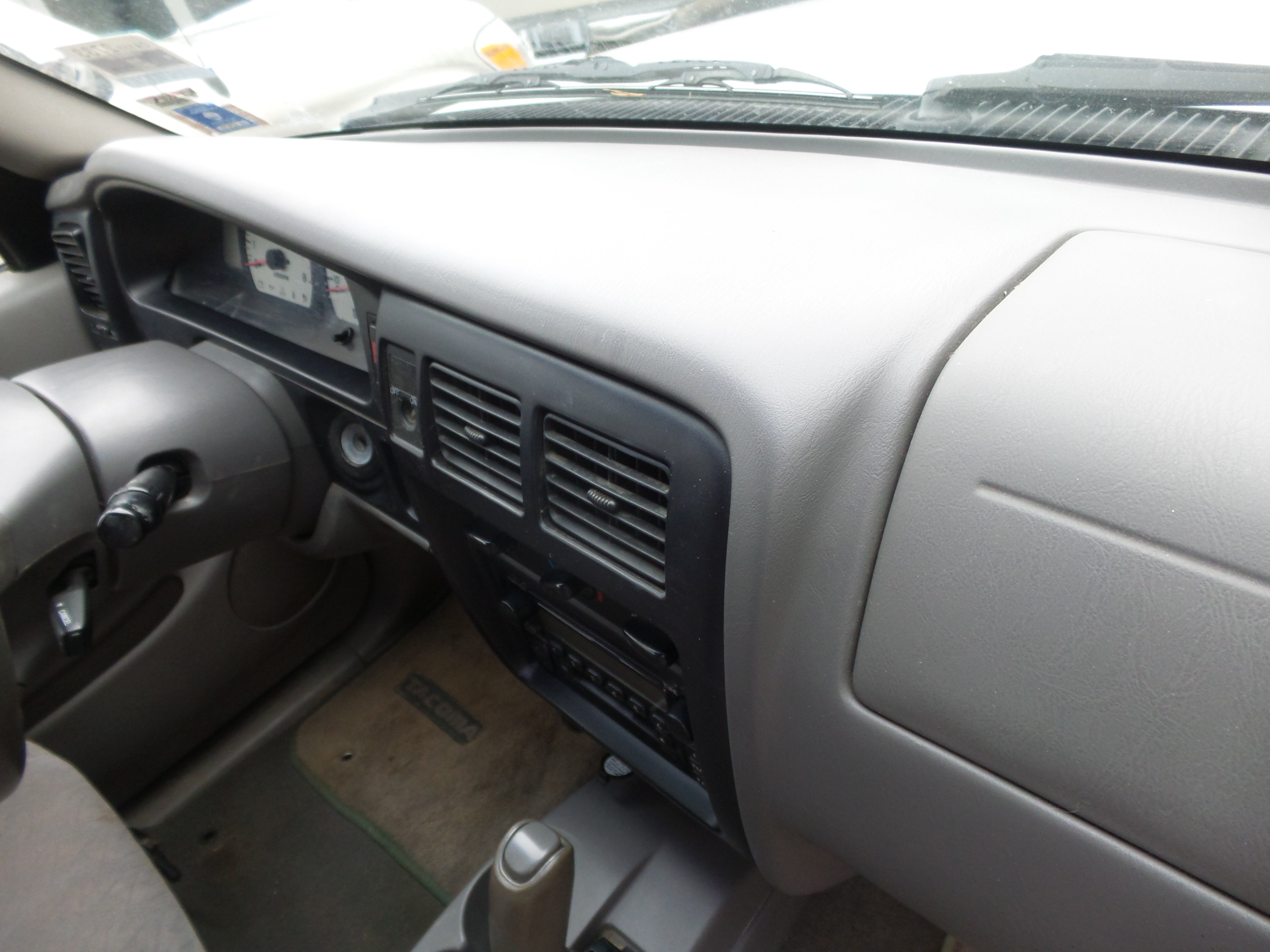 Used 2002 Toyota Tacoma PreRunner RWD image 27