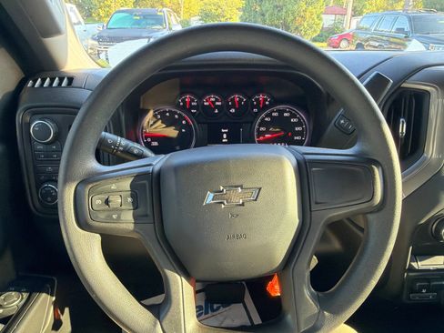 Used 2020 Chevrolet Silverado 1500 Custom Trail Boss w/ Custom Convenience Package AWD/4WD image 17