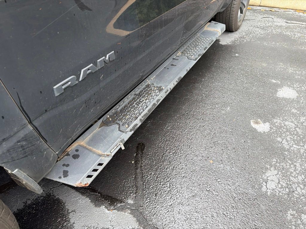Used 2022 RAM 1500 Big Horn AWD/4WD image 4
