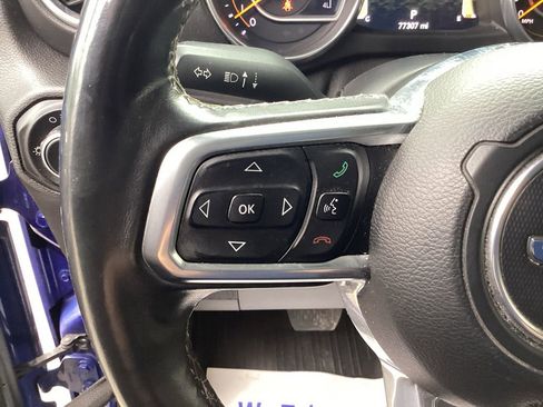 Used 2018 Jeep Wrangler Unlimited Sahara image 37