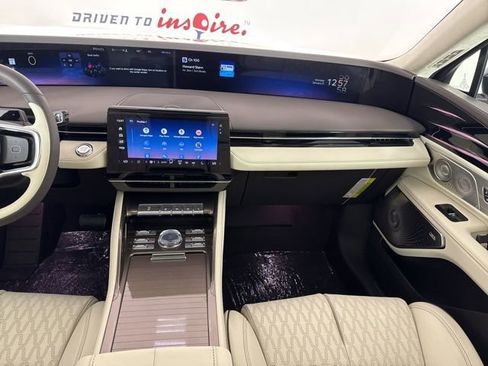 New 2026 Lincoln Nautilus Black Label image 12