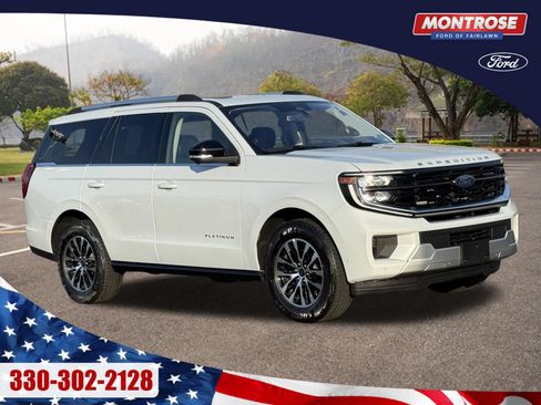 Used 2025 Ford Expedition Platinum AWD/4WD image 1