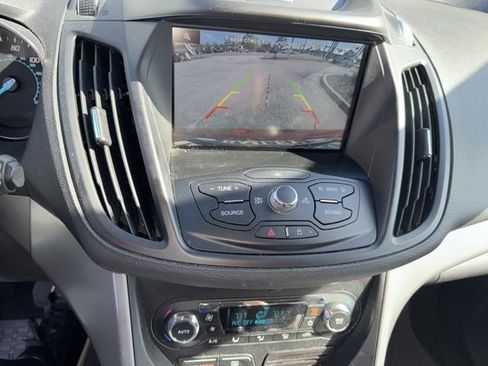 Used 2015 Ford Escape SE w/ Equipment Group 201A image 12