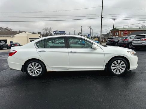 Used 2015 Honda Accord EX image 9