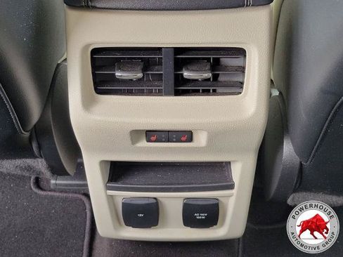 Certified 2019 Ford Edge Titanium w/ Equipment Group 301A FWD image 17