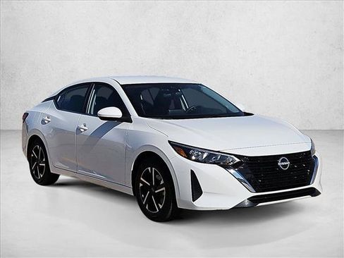 Used 2025 Nissan Sentra SV FWD image 3