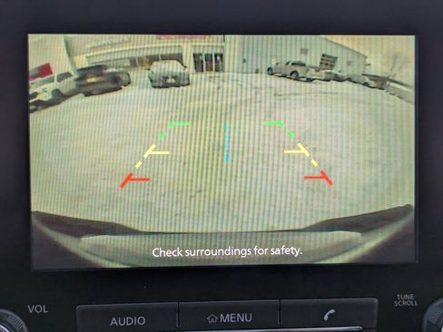 Used 2024 Nissan Frontier SV image 24