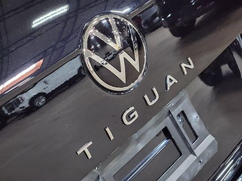 Used 2023 Volkswagen Tiguan SE FWD image 26