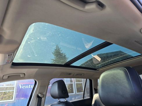 Used 2020 Volkswagen Tiguan SE image 22