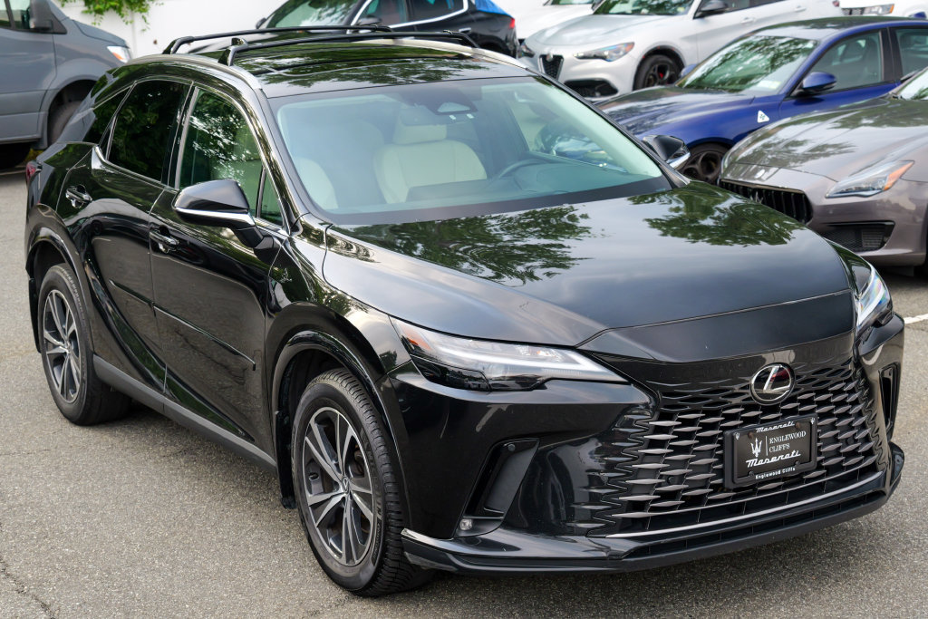 Used 2023 Lexus RX 350 Premium w/ Accessory Package AWD/4WD image 9