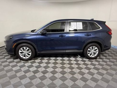 Used 2024 Honda CR-V LX image 3