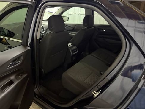 Used 2021 Chevrolet Equinox LT FWD image 16