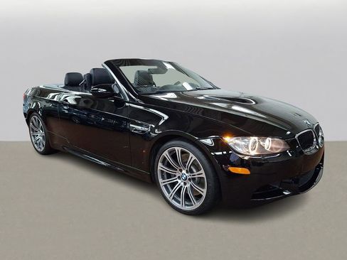 Used 2011 BMW M3 Convertible image 3