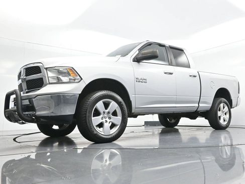 Used 2015 RAM 1500 Classic SLT AWD/4WD image 40