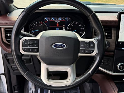 Used 2023 Ford Expedition Max Limited AWD/4WD image 12