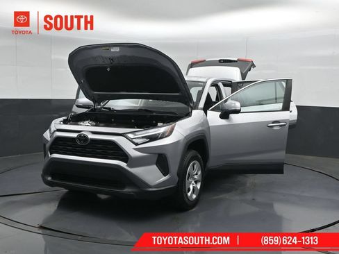 Used 2023 Toyota RAV4 LE AWD/4WD image 55