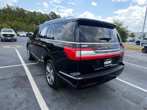 Used 2018 Lincoln Navigator Reserve w/ Technology Package AWD/4WD image 5